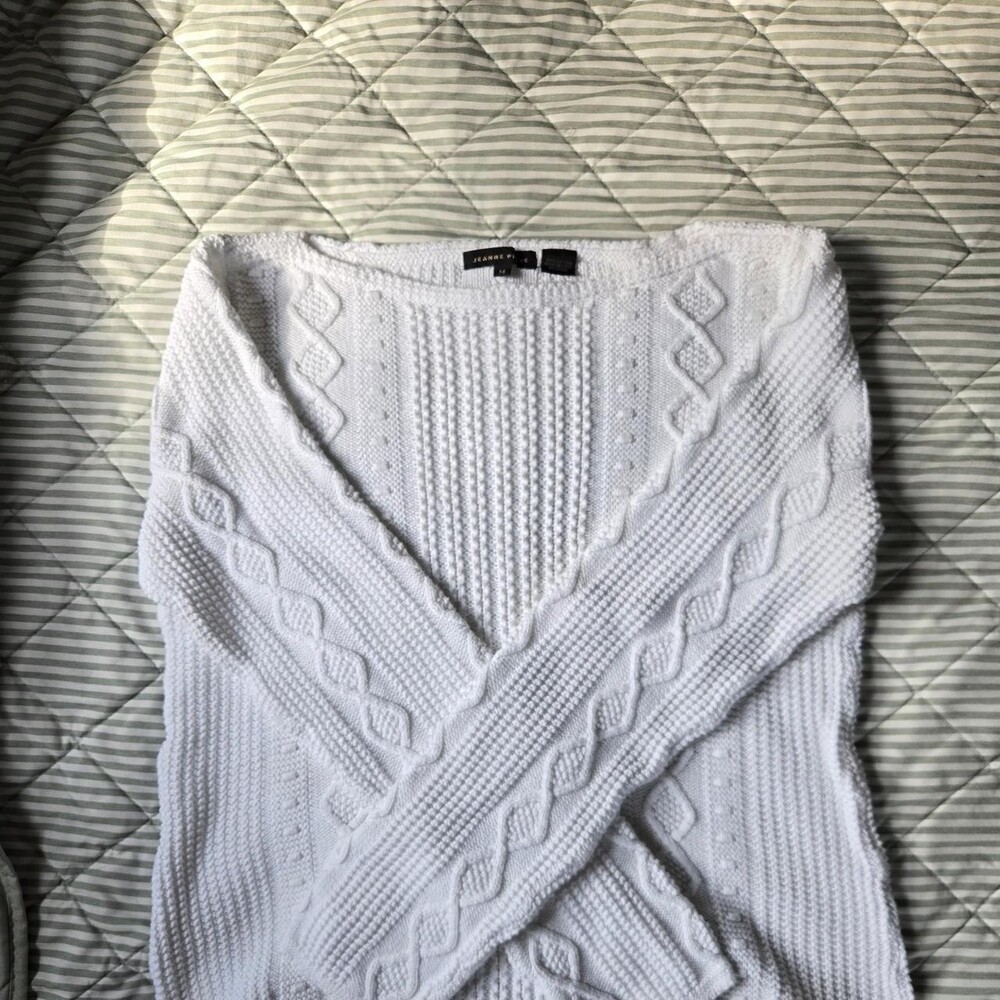 Jeanne Pierre Women's White Jumper